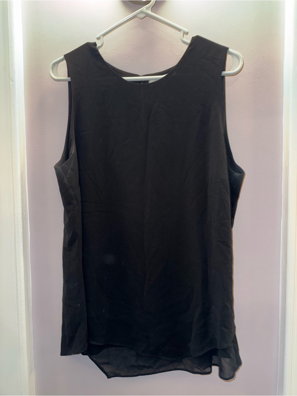 Lex&Madison Black Sleeveless Women’s Top
